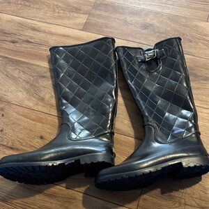 Sperry Black Quilted Ankle Boots